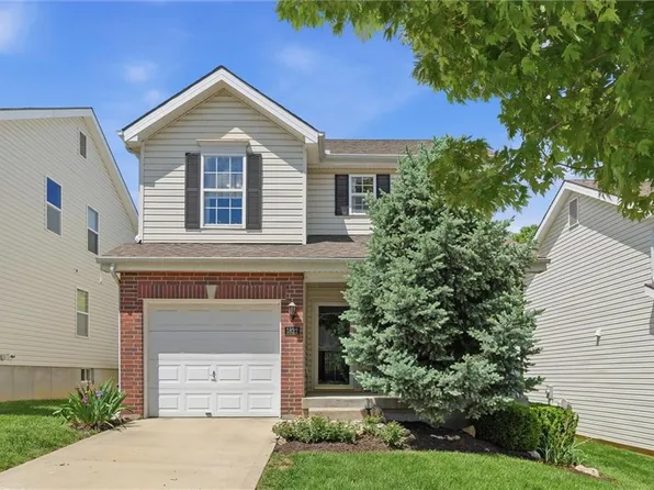 1822 NW 82nd St, Kansas City, MO 64151