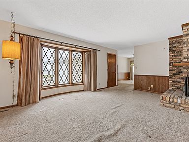 2506 Hindman Rd, Marion, IA 52302 | Zillow