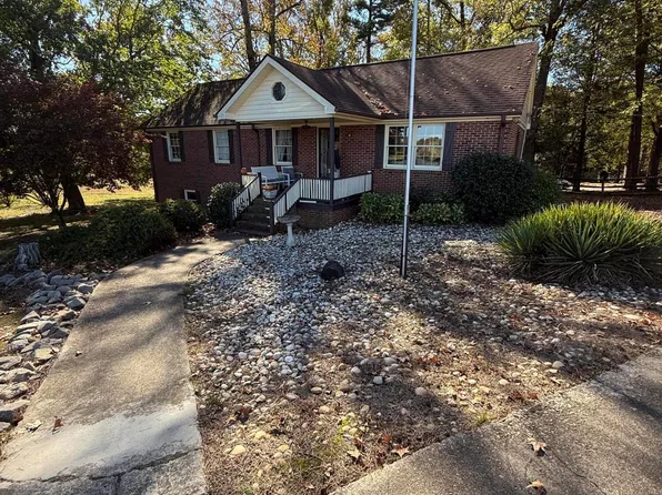 2579 State Highway 42, Goldston, NC 27252