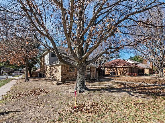 3rd image of 7501 Kings Ridge Rd