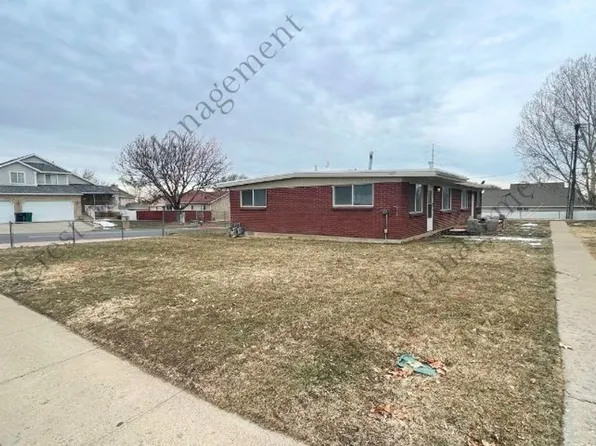 Roy Duplex, 5695 S 2200 W #B, Roy, UT 84067
