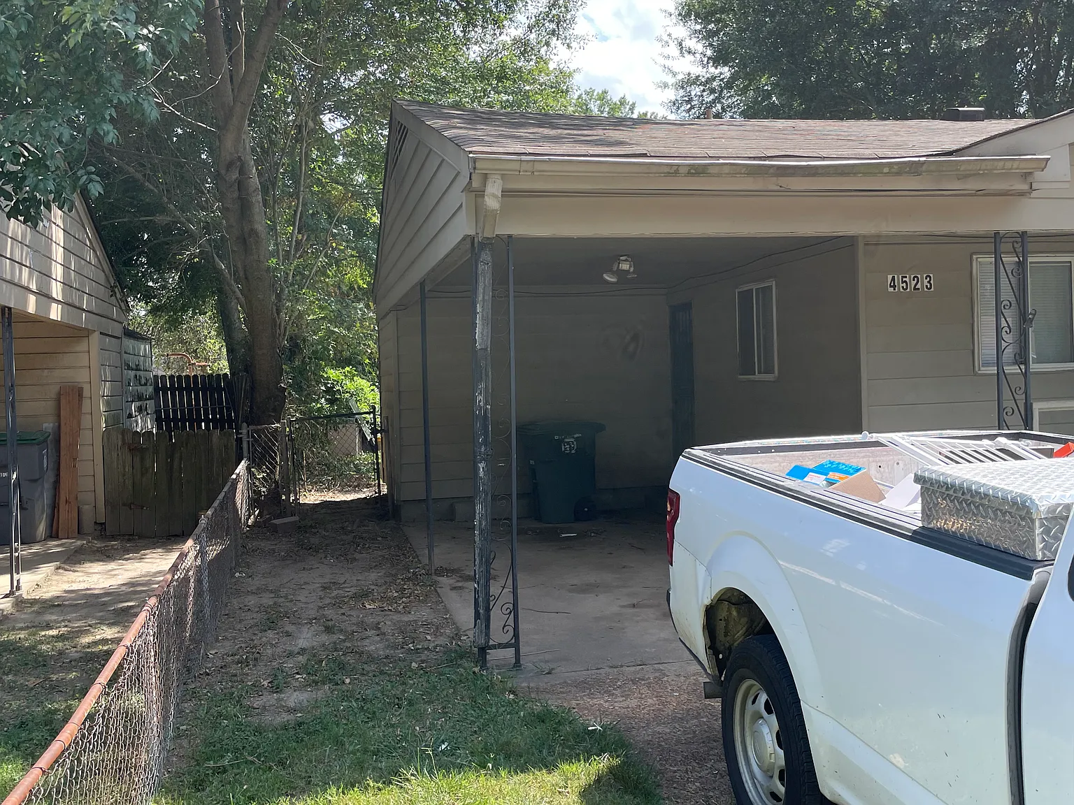 3 bed, 1.5 bath, 1205 sqft, $1,150 — Photo 2