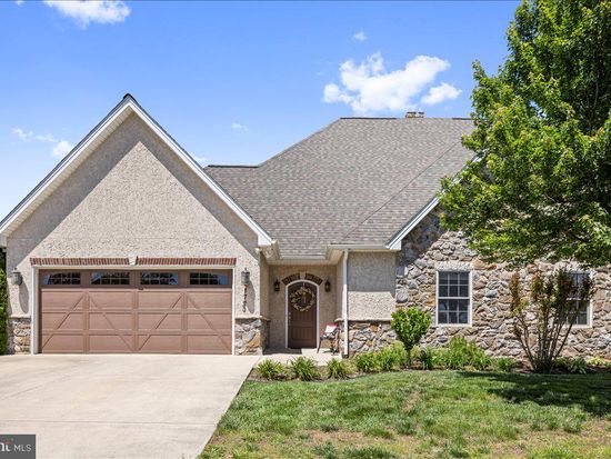 1720 Sherry Ln, Harrisonburg, VA 22801