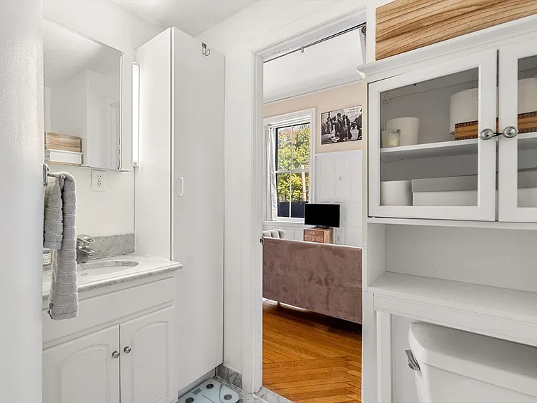 425 Beacon St #2 — Photo 7