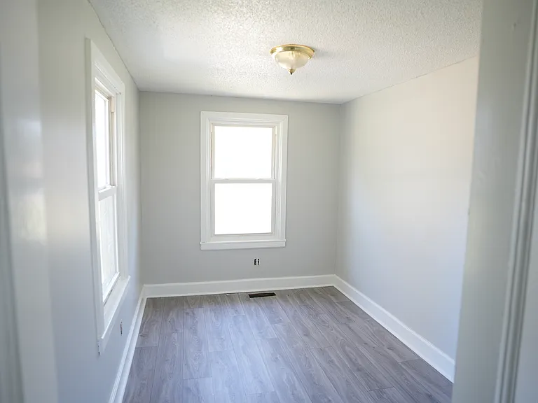424 Captain Guy Rd — Photo 8