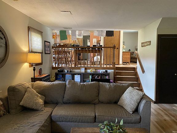 3rd image of 102 Candy Ln