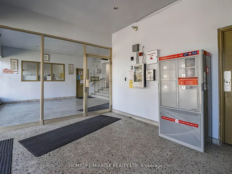 1651 Victoria Park Ave #302 — Photo 28