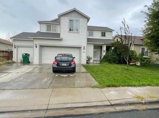 1181 Shadow Ln, Fernley, NV 89408