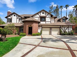1515 Muirfield Rd, Riverside, CA 92506