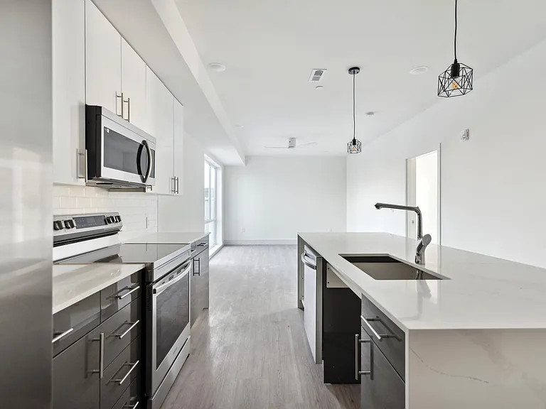 1221 E Fletcher St #211A — Photo 2