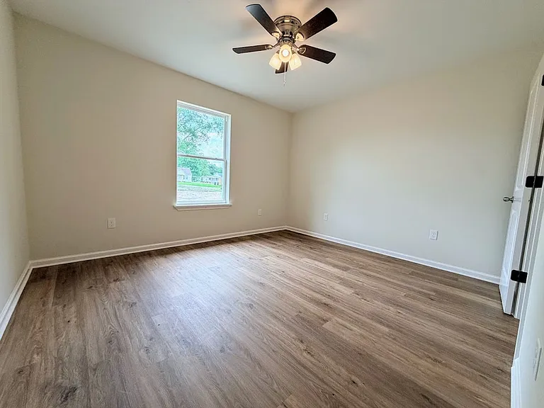 3715 Common St — Photo 15