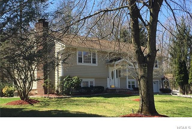 1st image of 381 Chestnut Ct