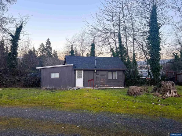 1235 4th Ave, Sweet Home, OR 97386