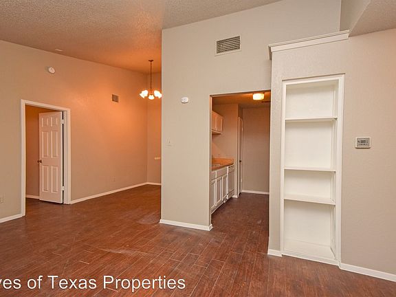 4th image of 12311-B Dellrey Dr