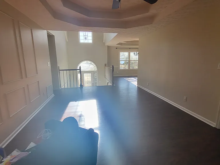885 Long Branch Cir — Photo 5