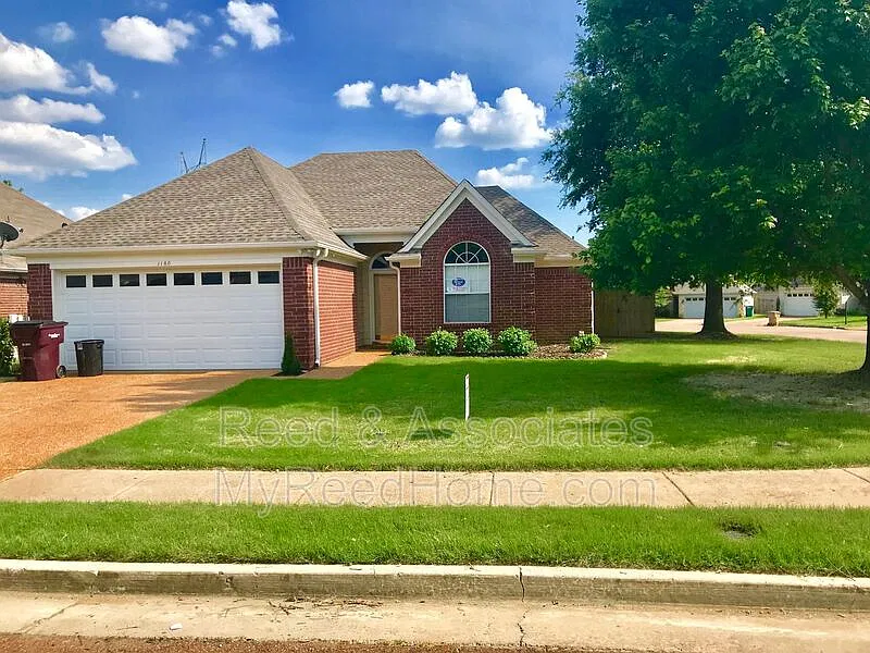 3 bed, 2.0 bath, 1539 sqft, $1,550 — Photo 1