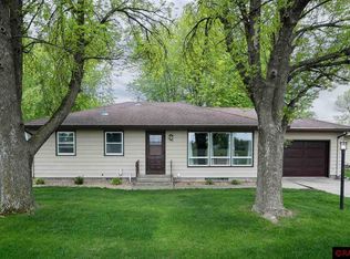 2541 E Main St, Mankato, MN 56001