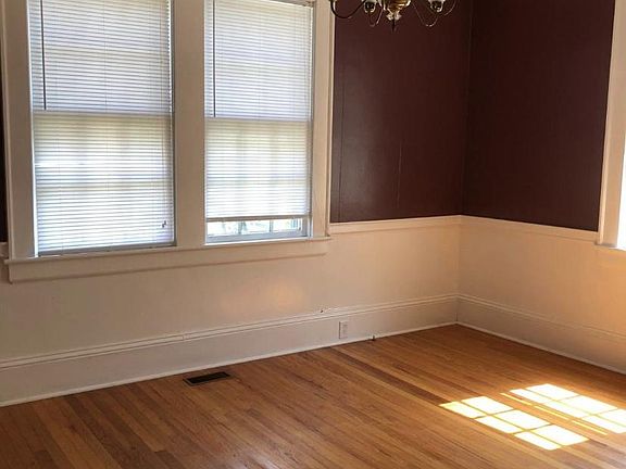 2nd image of 524 N Daughtry St