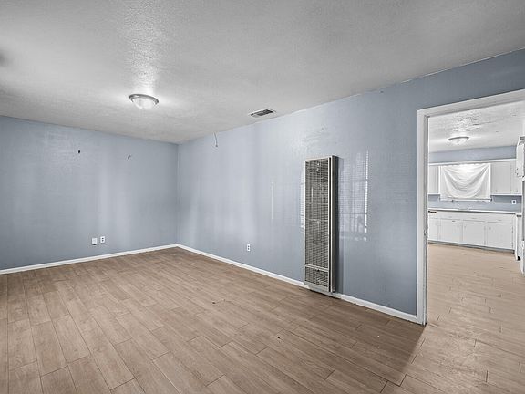 3rd image of 3409 E 17th St #3409
