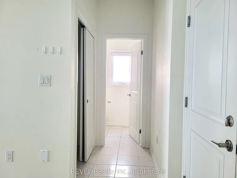 171 Bur Oak Dr — Photo 5