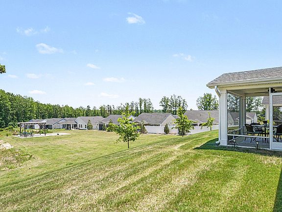 3rd image of 8573 Kenridge Ln