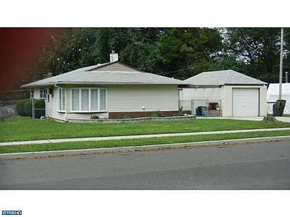 109 Idlewild Rd photo 1
