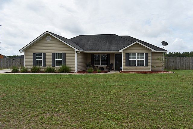2nd image of 82 Parish Way