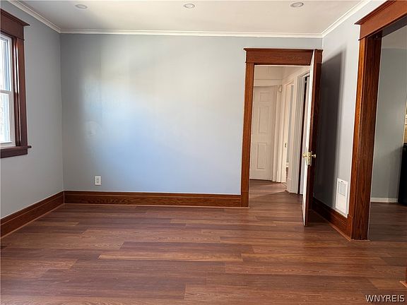 4th image of 15 Normandy Ave