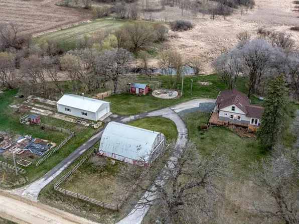 8353 285th St W, Northfield, MN 55057