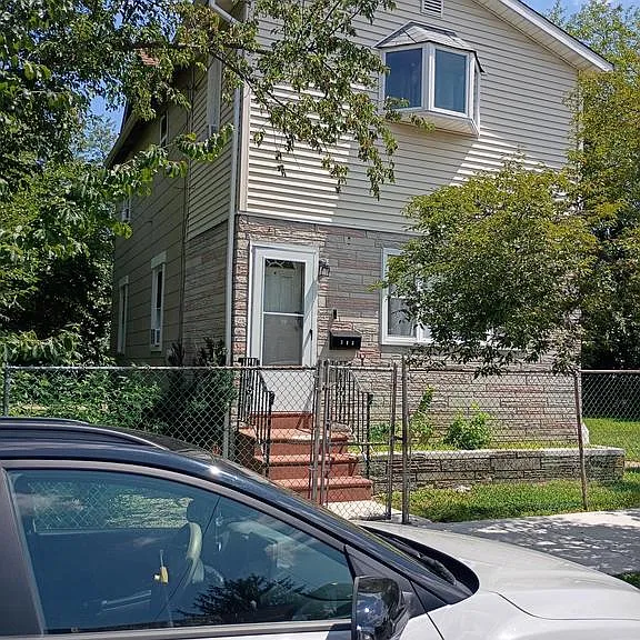 380 Garden Ave — Photo 1