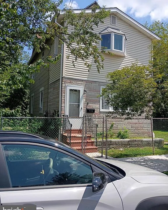 380 Garden Ave