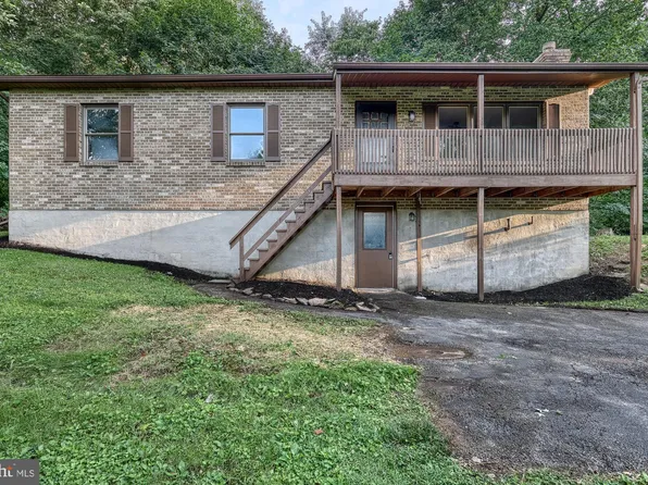 1765 Conewago Creek Rd, Manchester, PA 17345