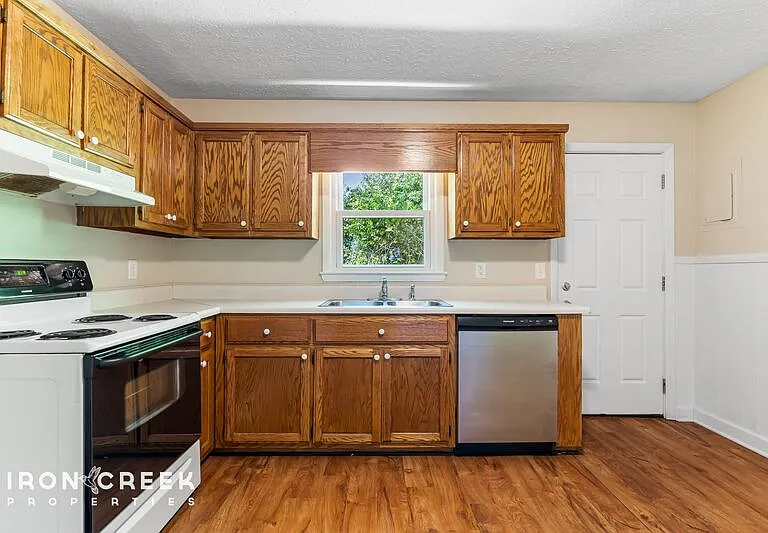 250 Avena Rd #11 — Photo 7