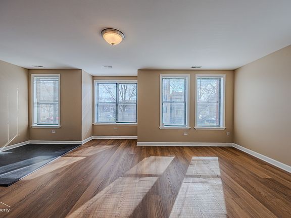 3rd image of 3608 W Flournoy St APT 2A