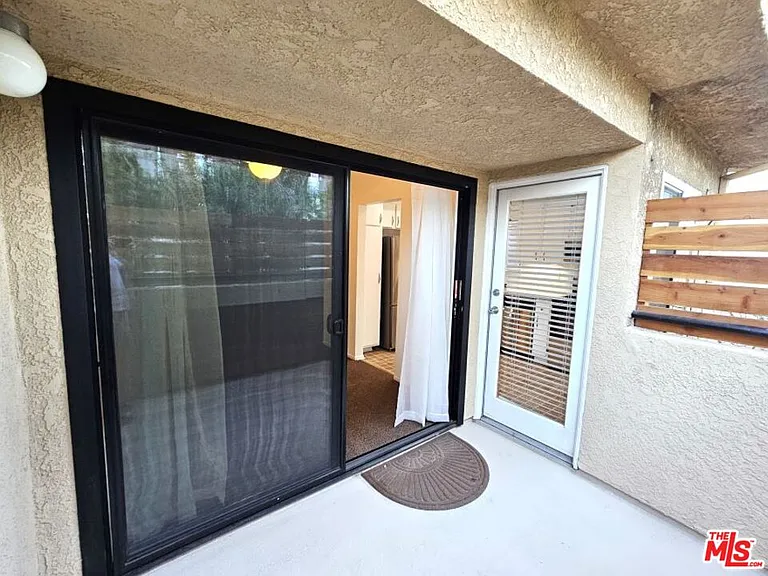 2349 S Bentley Ave #8 — Photo 10