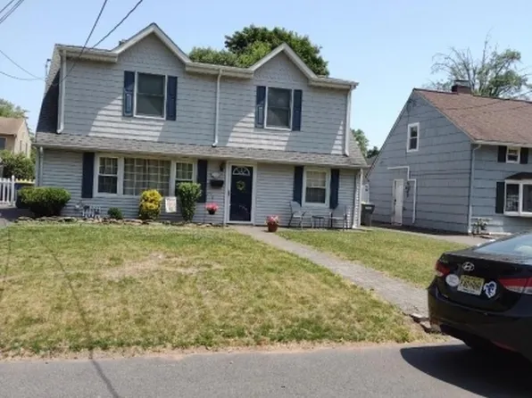 18 Tuttle St, Green Brook Twp., NJ 08812