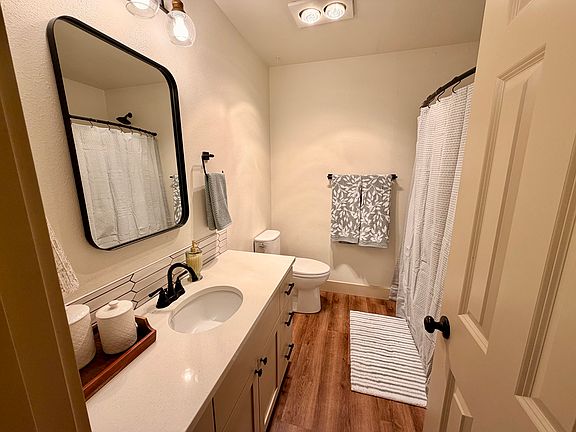 5th image of 3490 Casteel St