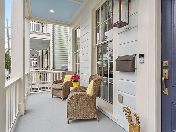 3rd image of 2360 Saint Thomas St