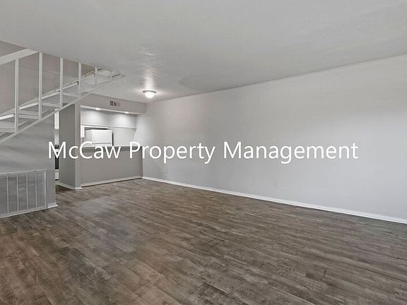 5th image of 3045 Park Ln Building 1060-11