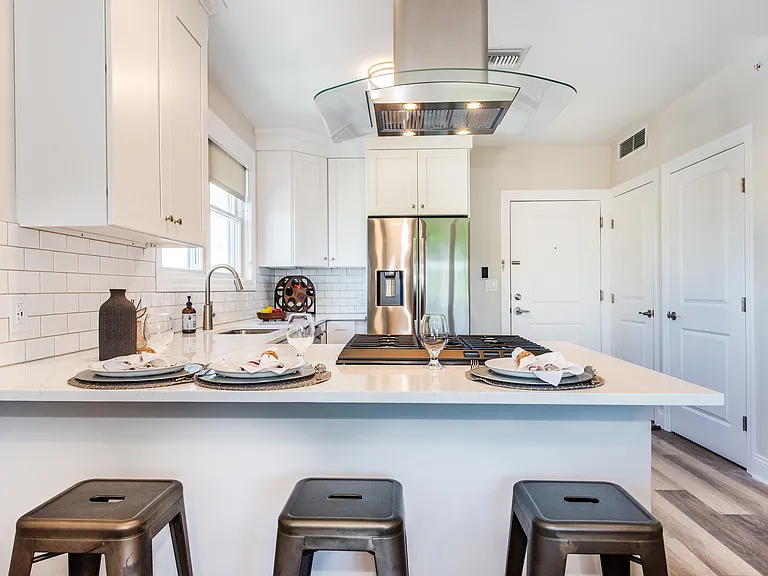 246 Main St #405 — Photo 3