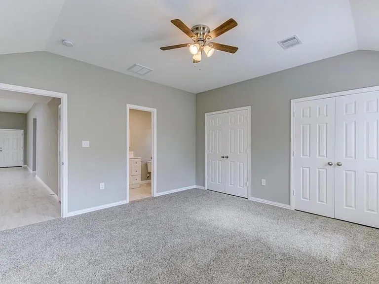 5824 Glen Lee Dr — Photo 9
