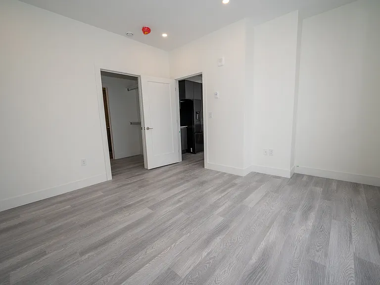 307 Prince Albert Rd — Photo 50