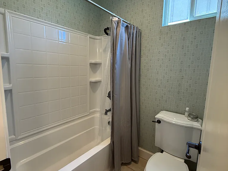 3360 Chartwell St — Photo 13