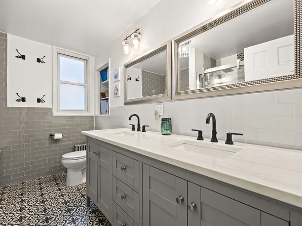 234 East 54th Street image 12 of 30