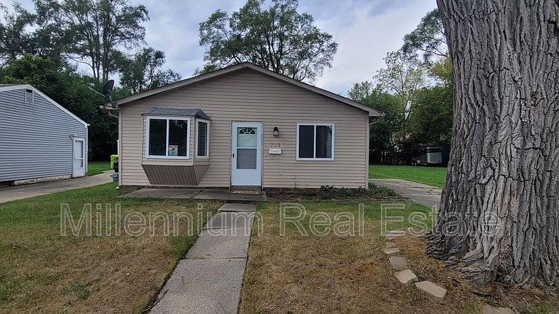 1st image of 771 Kenilworth Ave