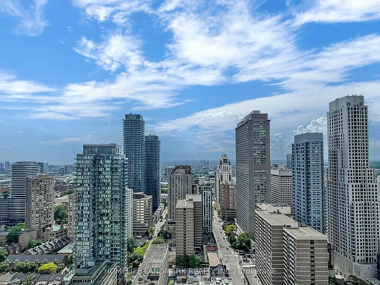 33 Charles St E #3406 — Photo 39