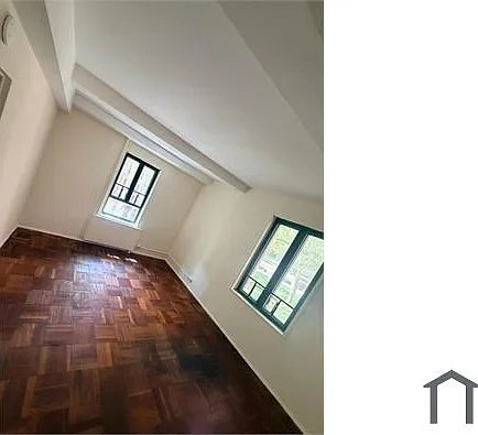 24 Metropolitan Oval #2D — Photo 1