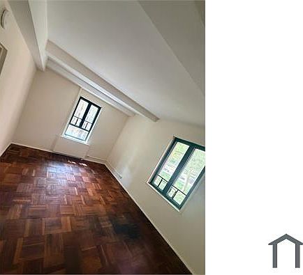 1st image of 24 Metropolitan Oval APT 2D