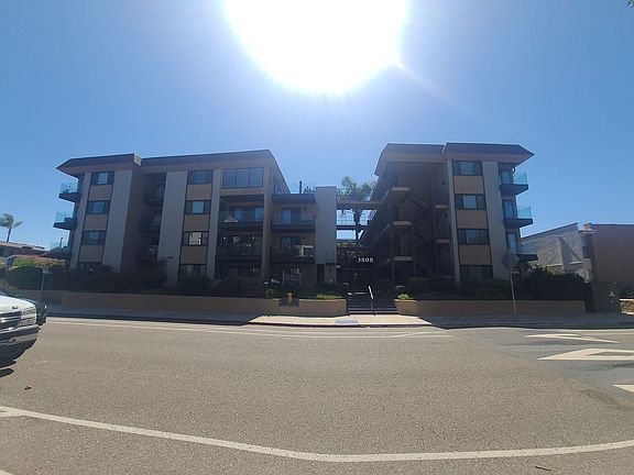 2nd image of 3808 Georgia St #105