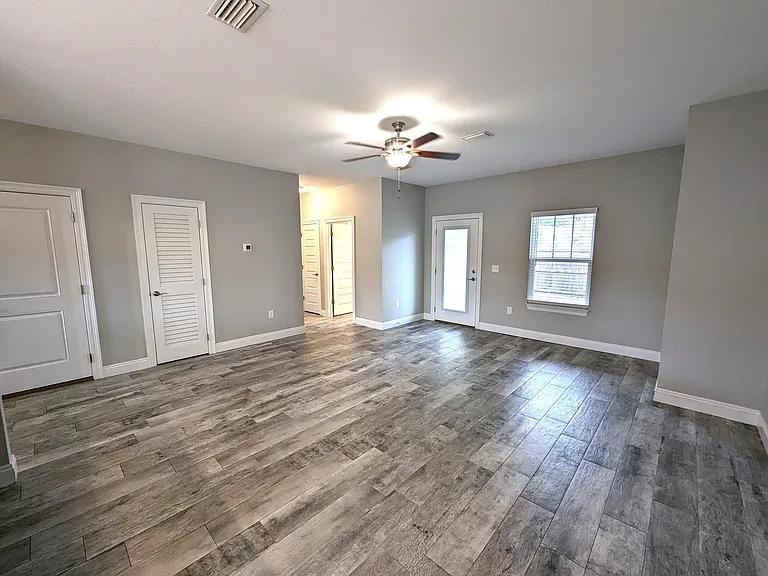 2164 Wind Trace Rd N — Photo 3